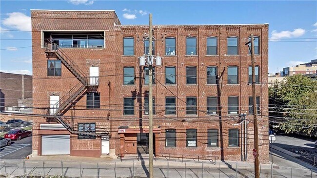 Foto del edificio - 123 N Lumber St