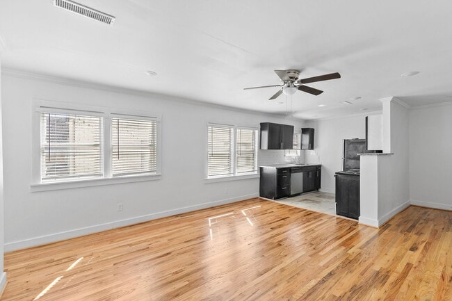 Interior Photo - Ballard