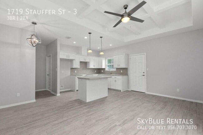 Building Photo - 1719 Stauffers St