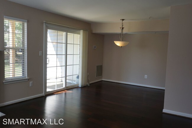 Building Photo - 4711 King John Way