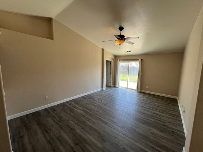 Foto del edificio - Wonderful Porterville Home Coming Soon!