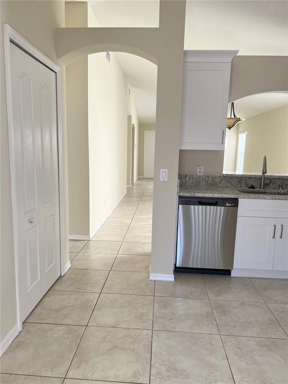 Building Photo - 10519 Blackmore Dr