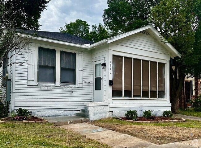 Building Photo - 1515 Olive St