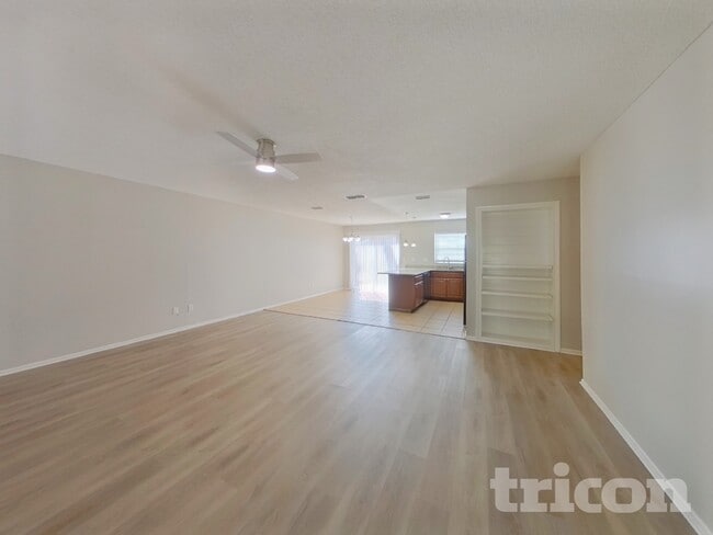 Building Photo - 1913 Hudson Ct