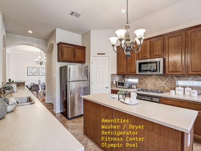 Foto del edificio - 2511 Powderham Ln