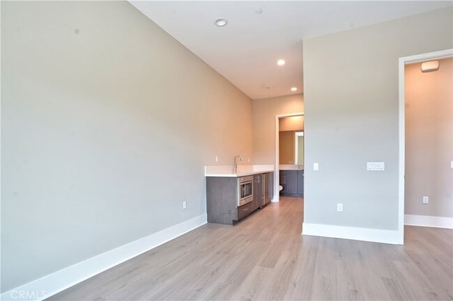 Building Photo - 6544 Canyon Oaks Dr