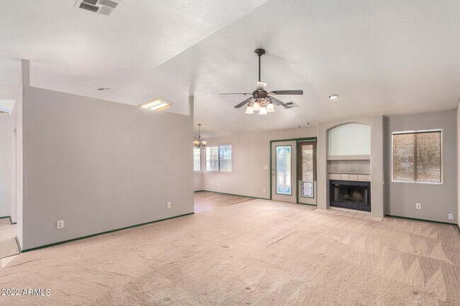 Building Photo - 1441 N Arroya Rd