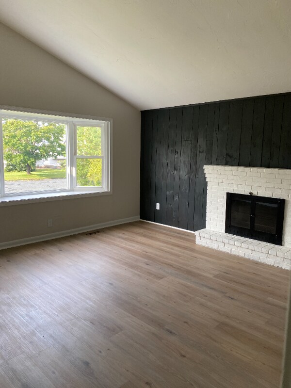 Foto del edificio - 20 Dundee Dr