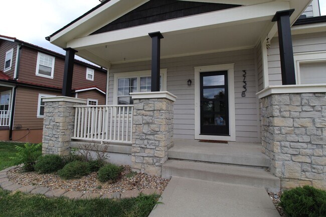 Building Photo - 3 Bedroom 2.5 Bath In Kansas City, Kansas
