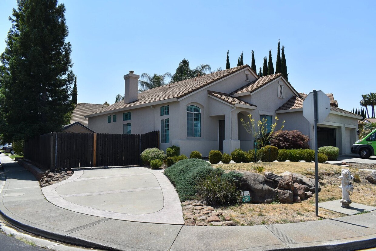 Foto principal - Browns Valley home with Boat and RV parkin...