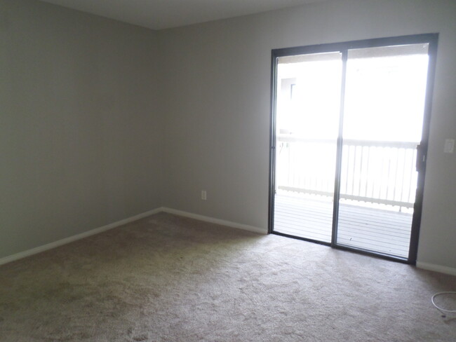 Building Photo - Desirable Rancho Rancho Bernardo 2 bedroom...