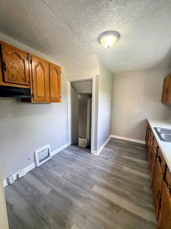 Foto del edificio - 3 bedroom 1 bath single family home for rent - Akron OH