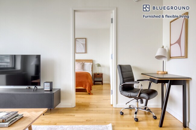 Foto del edificio - 4-75 48th Avenue-SI FL29-ID850