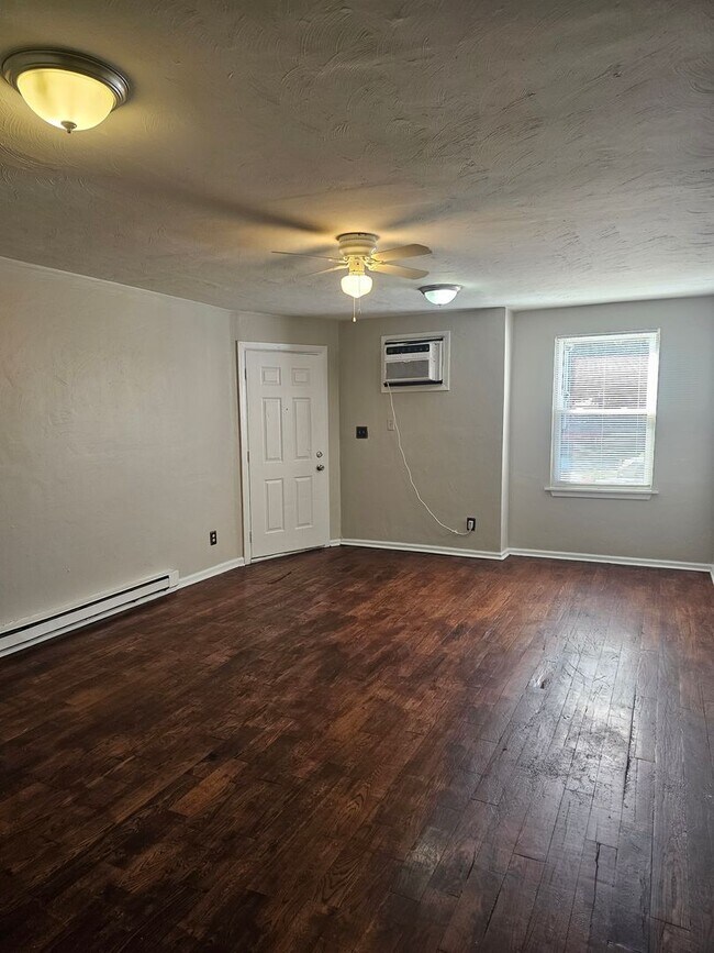 Foto del edificio - 410 Pendleton St
