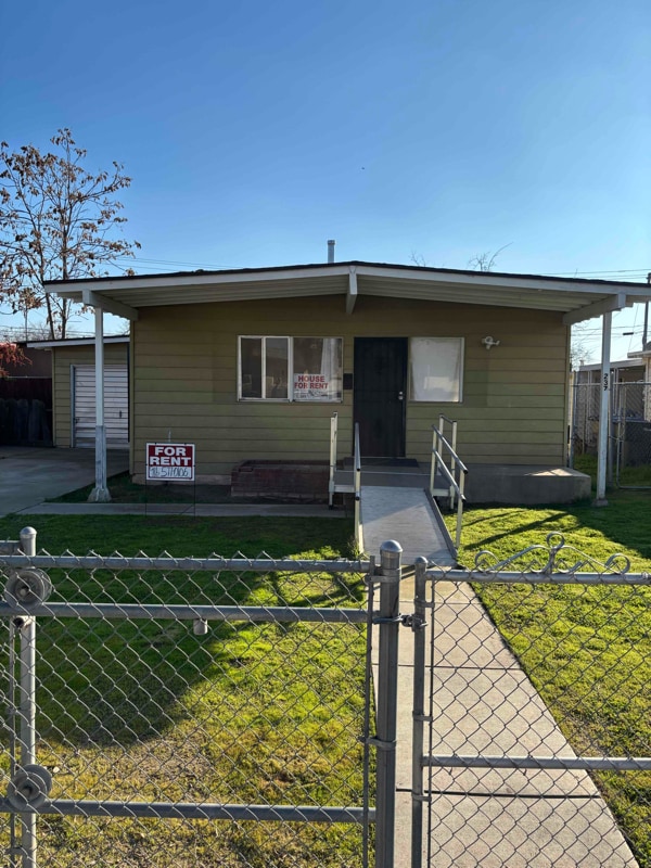 Building Photo - 237 W Strother Ave