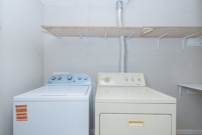 Building Photo - 3535 E NASA Pkwy