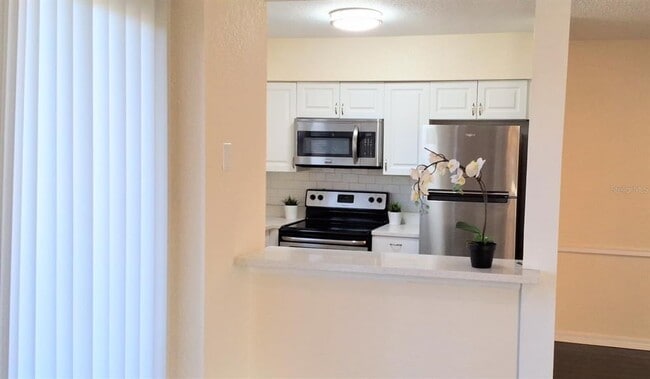 Foto del edificio - 3044 Antique Oaks Cir