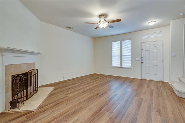 Building Photo - 10701 Traymore Dr