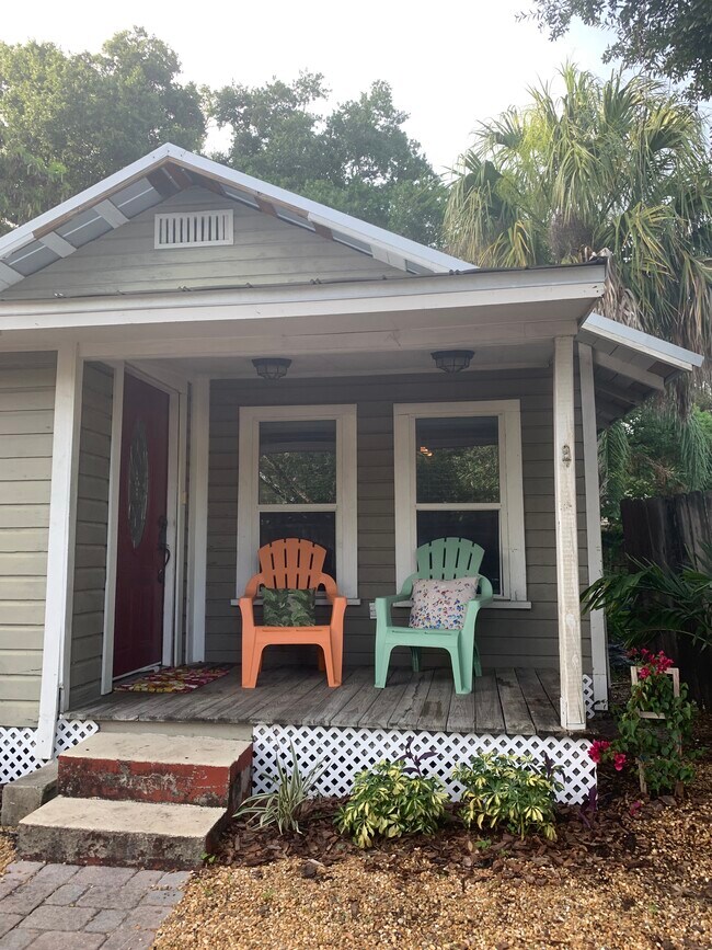 Foto del edificio - 5902-5902 N Cherokee Ave
