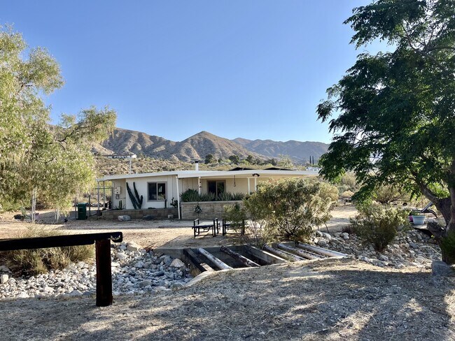 Foto del edificio - 9147 Lanning Ln