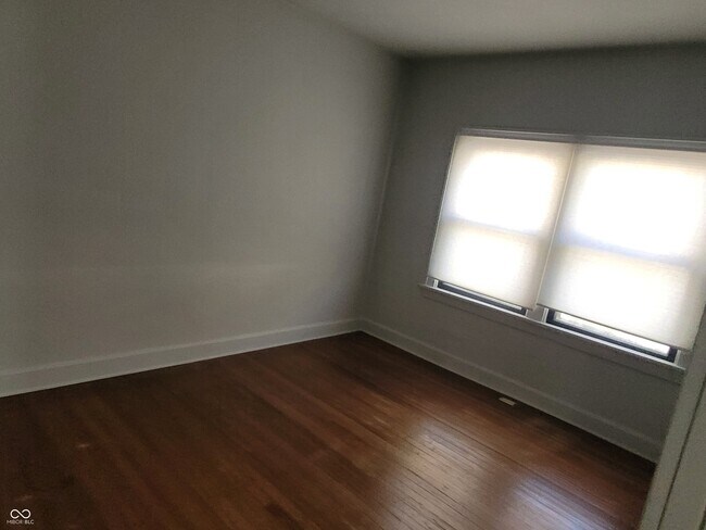 Foto del edificio - 629 Carlyle Pl