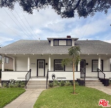 Building Photo - 113 N Ivy Ave