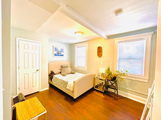 Foto del edificio - 4608 Cottage Ave