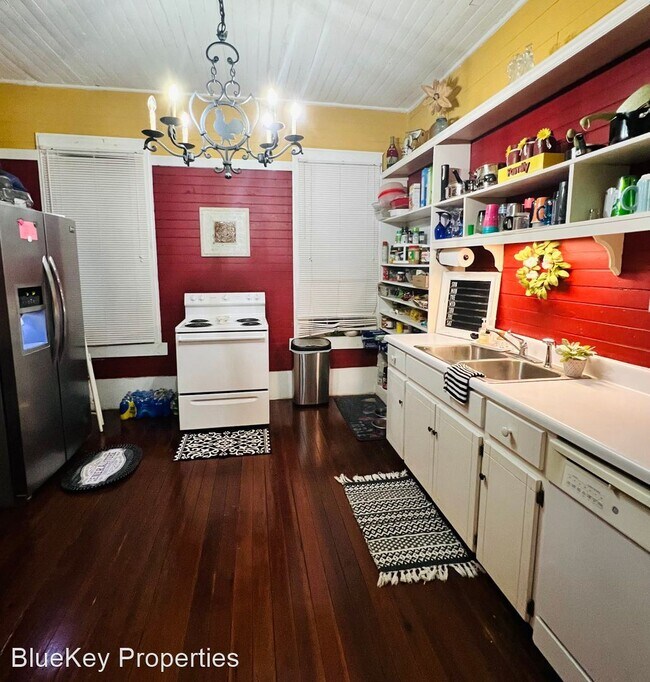 Building Photo - 3 br, 1 bath House - 104 Orion St