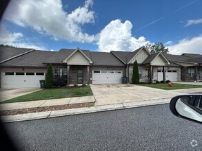 Building Photo - 230 Cypress Ridge