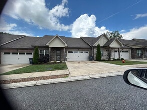 Building Photo - 230 Cypress Ridge