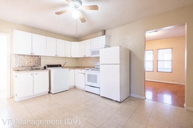 Building Photo - 3 br, 1 bath Apartment - 229-231 Meadow St