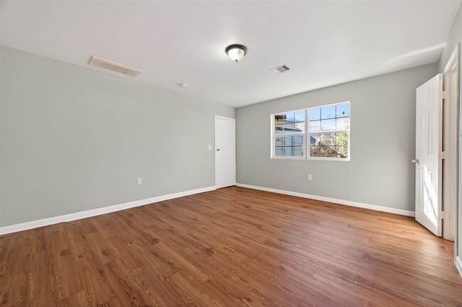 Foto del edificio - 6127 Beldart St