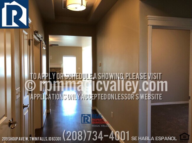 Building Photo - New 3 Bed 2 Bath home