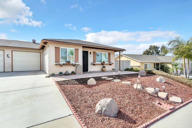 Building Photo - Tranquil Remodeled 2 Bedroom in 55+ Rancho...