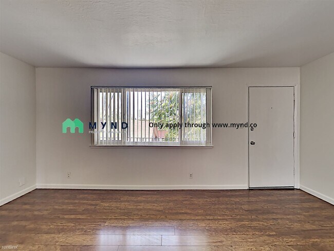 Building Photo - 1 br, 1 bath Apartment - 457 S 10th St Unit 8