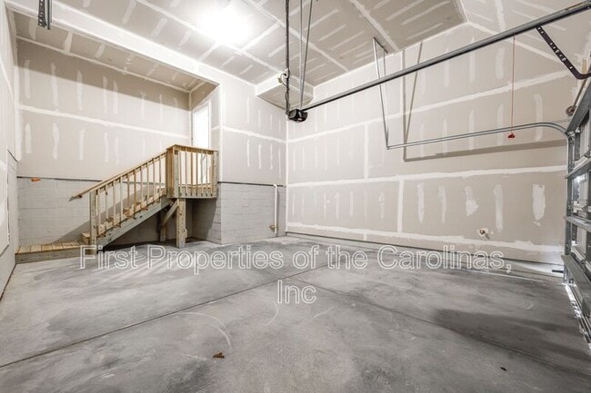 Building Photo - 143 Morning Gap Pkwy