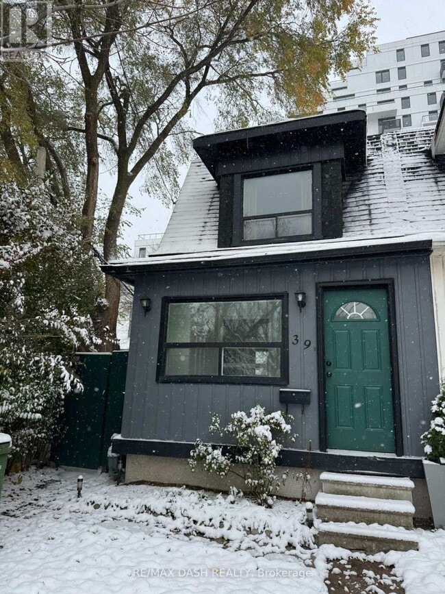 Building Photo - 39 Woodward Ave