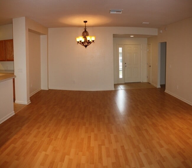 Building Photo - 4240 SW 53rd Terrace