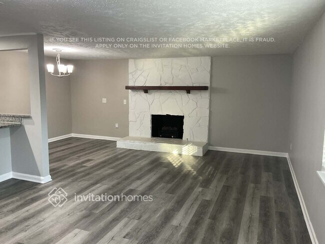 Building Photo - 4930 Springbrook Dr