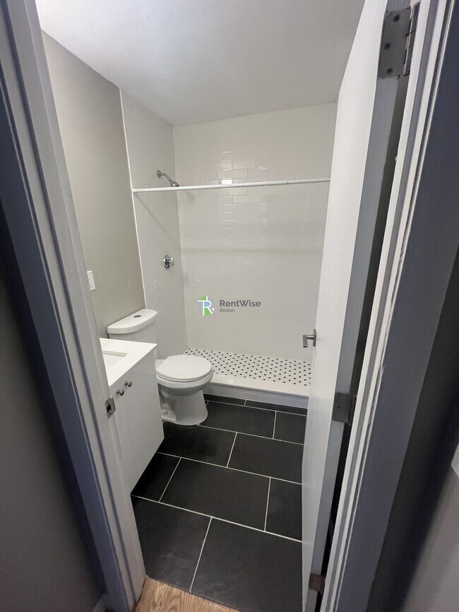 Foto del edificio - 226 Parker Hill Ave