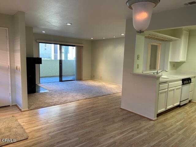 Building Photo - 2275 Martinique Ln