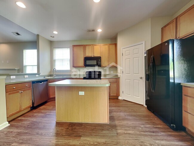 Foto del edificio - 8029 Hyannis Ct