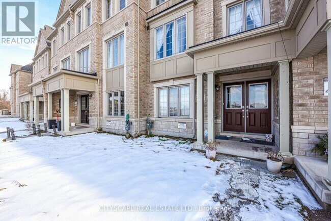 Building Photo - 8652 Financial Dr