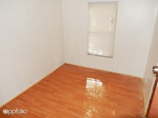 Building Photo - 420 Bee Dr