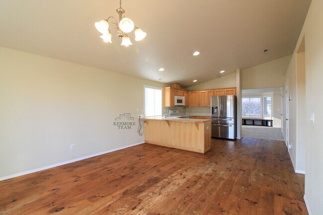 Foto del edificio - 3 bedroom, 2 Bath Home in West Pasco