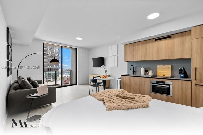 Foto del edificio - 121 NE 5th St