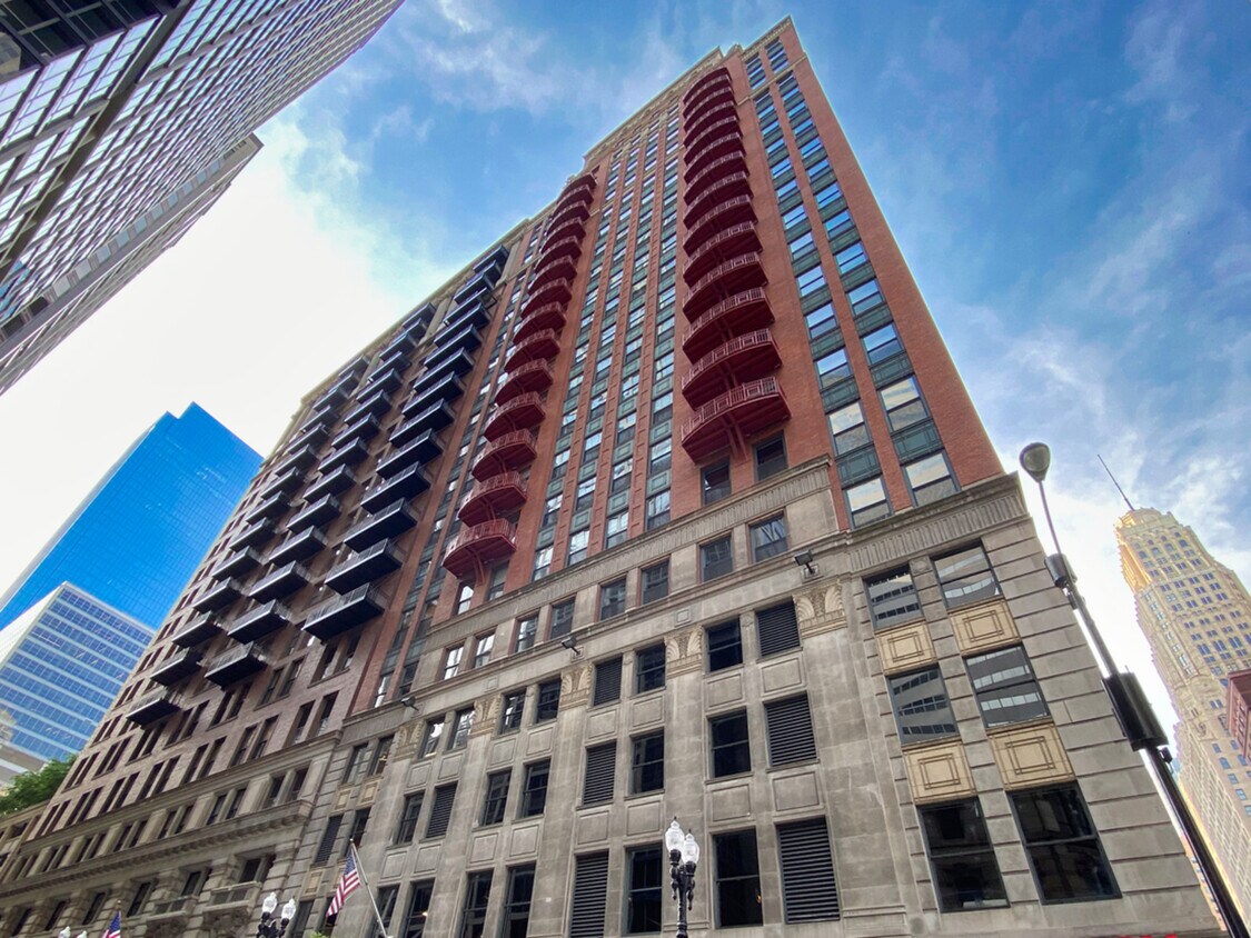Foto principal - 208 W Washington St