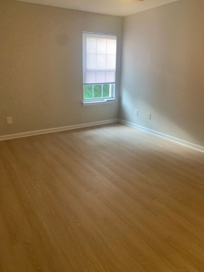 Building Photo - 9036 Shallcross- REMODELED NW RALEIGH HOME...