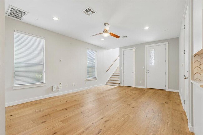Foto del edificio - 3108 Corbin Ln
