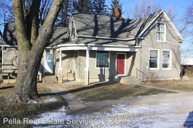 4 Br 2 Bath House 402 S Clark Street House For Rent In Pella